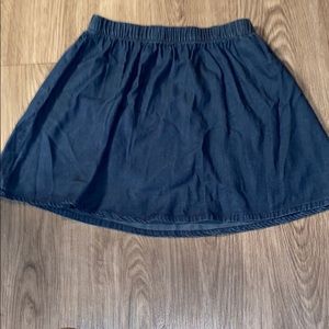 Levi’s Dark blue short.